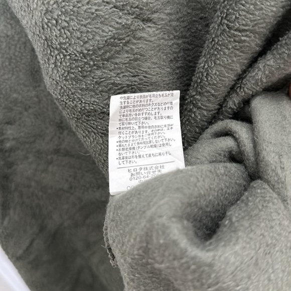 Vintage Japanese Vansports V-Neck Sweatshirt - Picture 6 of 6